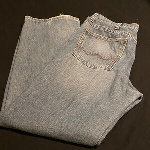 Men’s Wrangler loose fit jeans